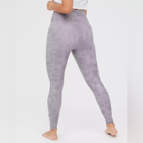 Offline by Aerie Hugger Crossover High waisted crackle Legging pants - Picture 3 of 4